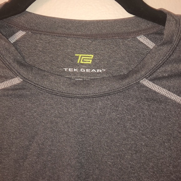 COPY - Tek Gear Fitted T-Shirt - Picture 2 of 3